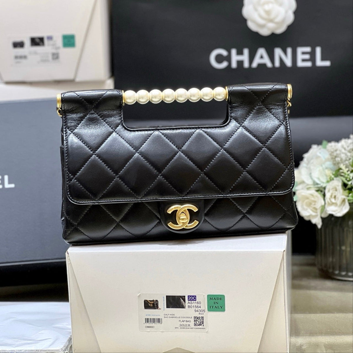 CHANEL PEARL TOP HANDLE BAG 25 IN BLACK LAMBSKIN GOLD HARDWARE